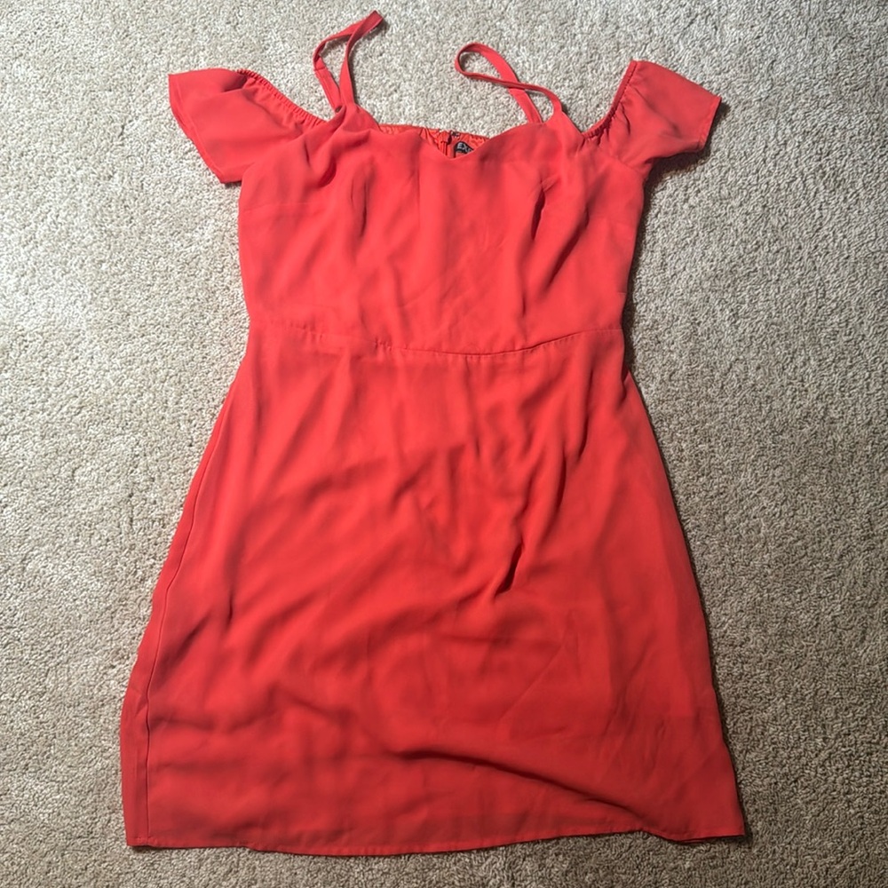 Pretty coral size 8 express dress